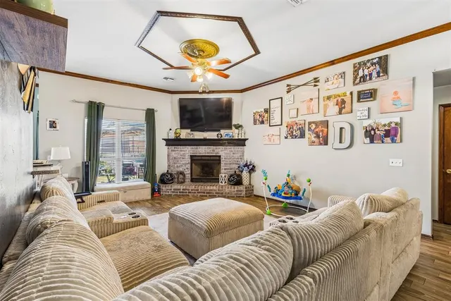 Photo 5 — 15928 Vicki Drive, Oklahoma City, OK 73170