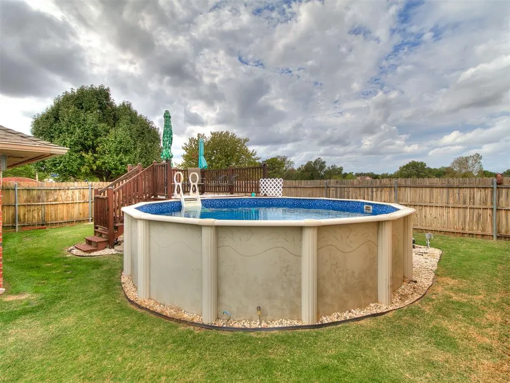 Photo 3 — 3300 Judy Terrace, Moore, OK 73160