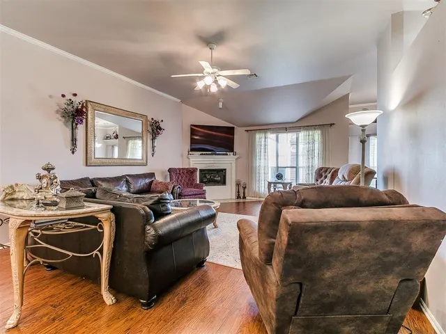 Photo 8 — 3300 Judy Terrace, Moore, OK 73160
