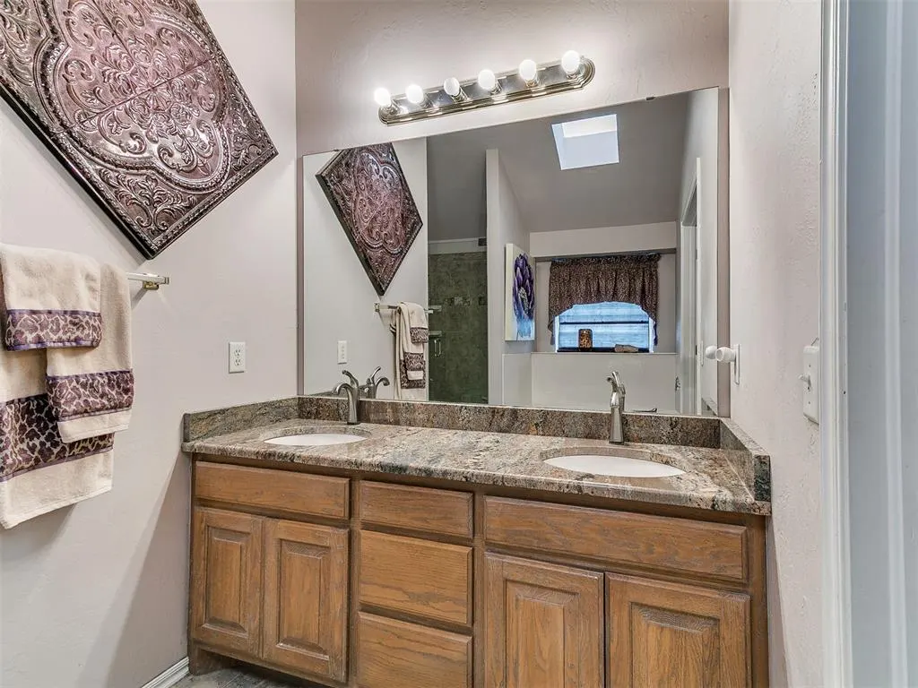 Photo 18 — 3300 Judy Terrace, Moore, OK 73160