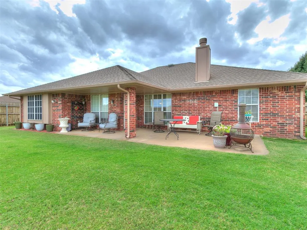 Photo 32 — 3300 Judy Terrace, Moore, OK 73160