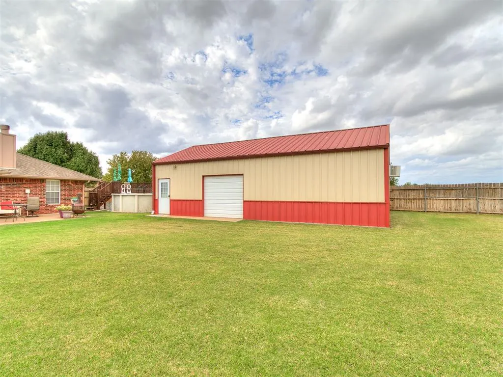Photo 34 — 3300 Judy Terrace, Moore, OK 73160