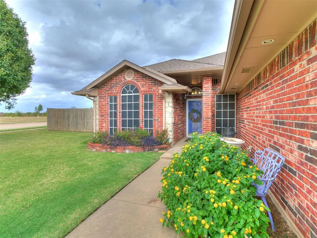 Photo 43 — 3300 Judy Terrace, Moore, OK 73160