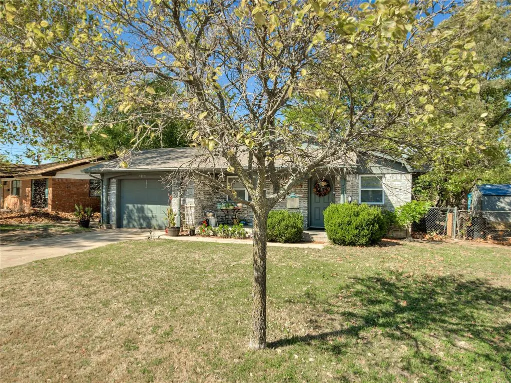 Photo 2 — 9813 NE 7th Street, Midwest City, OK 73130