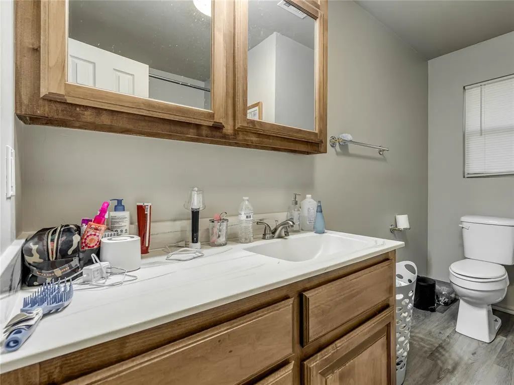 Photo 19 — 9813 NE 7th Street, Midwest City, OK 73130