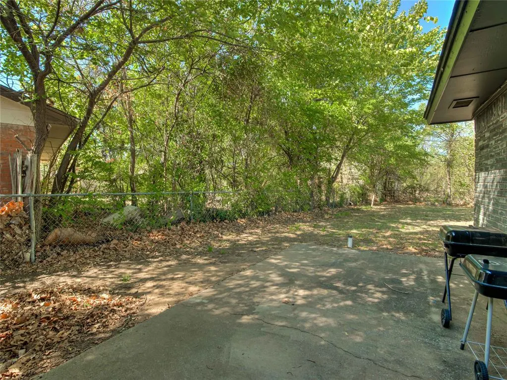 Photo 24 — 9813 NE 7th Street, Midwest City, OK 73130