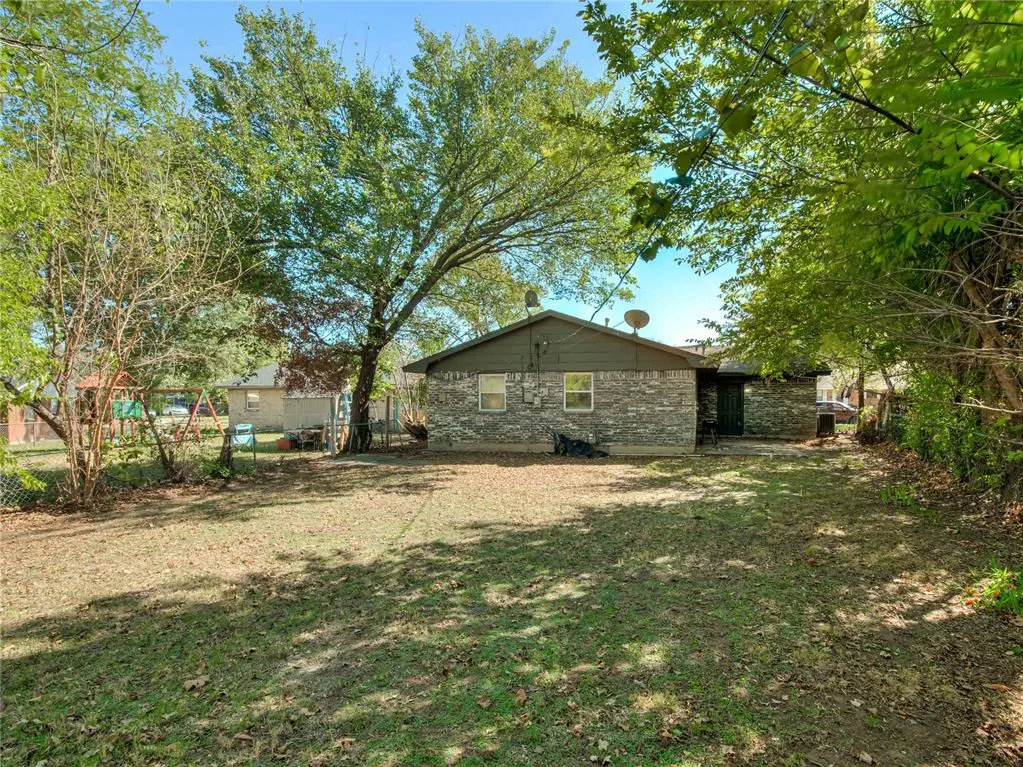 Photo 26 — 9813 NE 7th Street, Midwest City, OK 73130