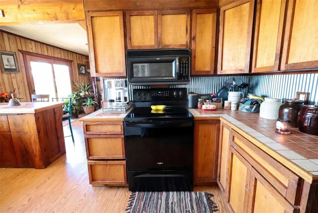 Photo 4 — 27253 N County Road 3200 Road, Wynnewood, OK 73098