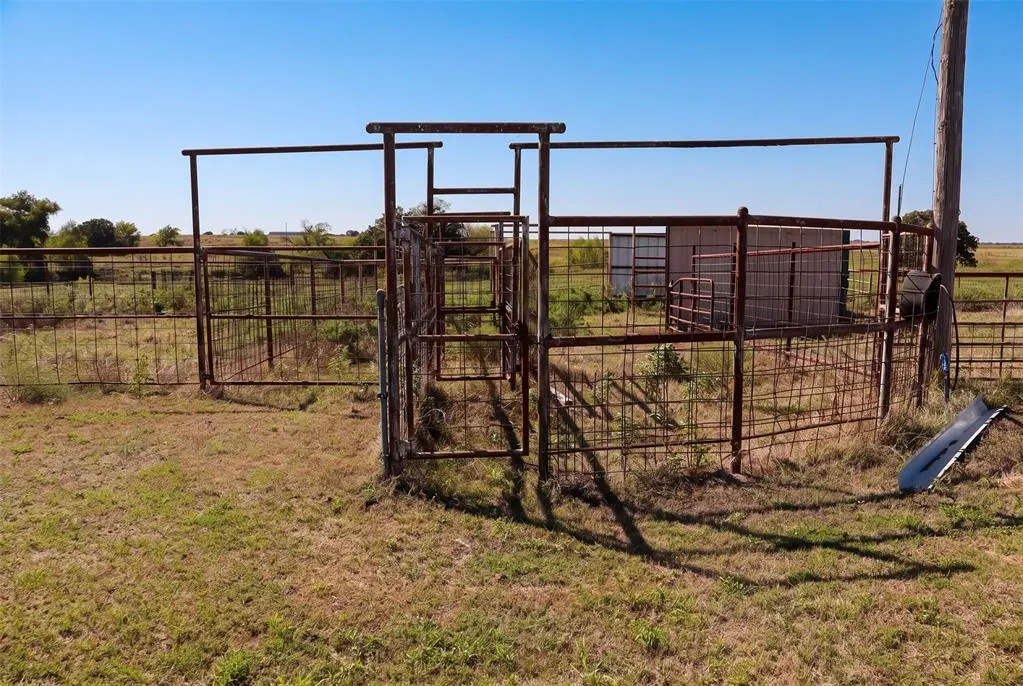 Photo 31 — 27253 N County Road 3200 Road, Wynnewood, OK 73098