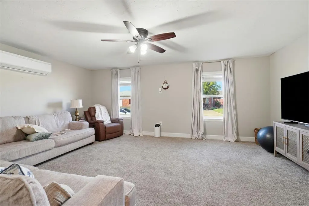 Photo 12 — 1608 Wilson Street, Altus, OK 73521