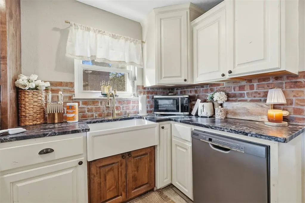 Photo 20 — 1608 Wilson Street, Altus, OK 73521