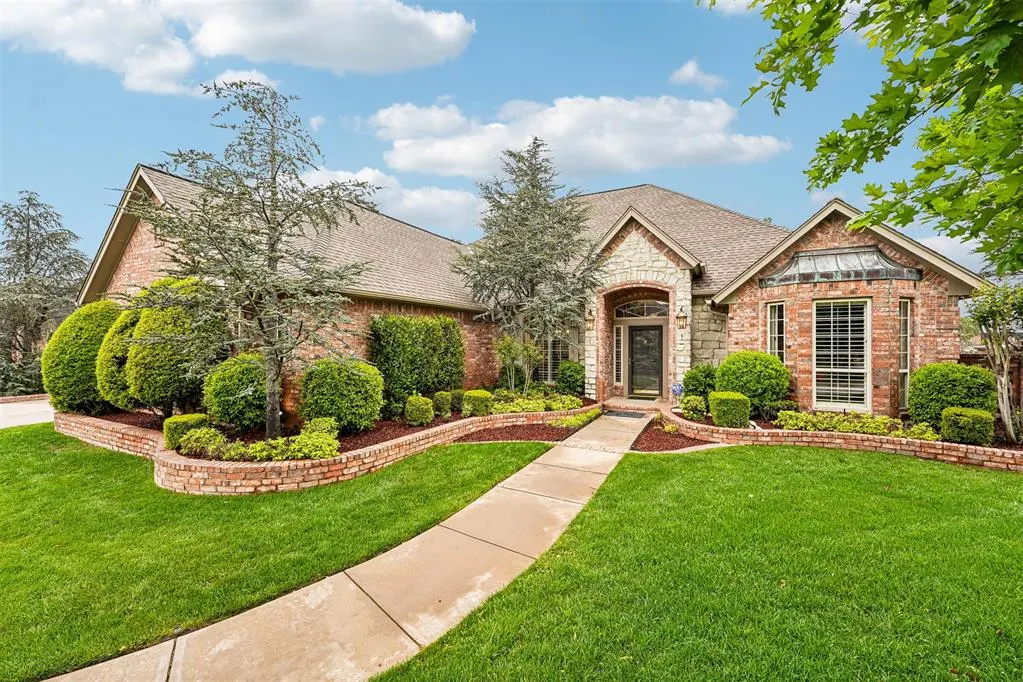 Photo 2 — 3101 SW 105th Terrace, Oklahoma City, OK 73170