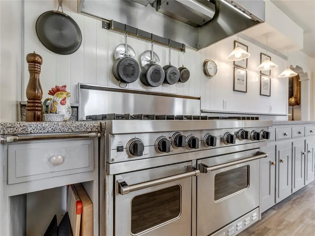 Photo 3 — 1001 W Woodcrest Drive, Midwest City, OK 73110