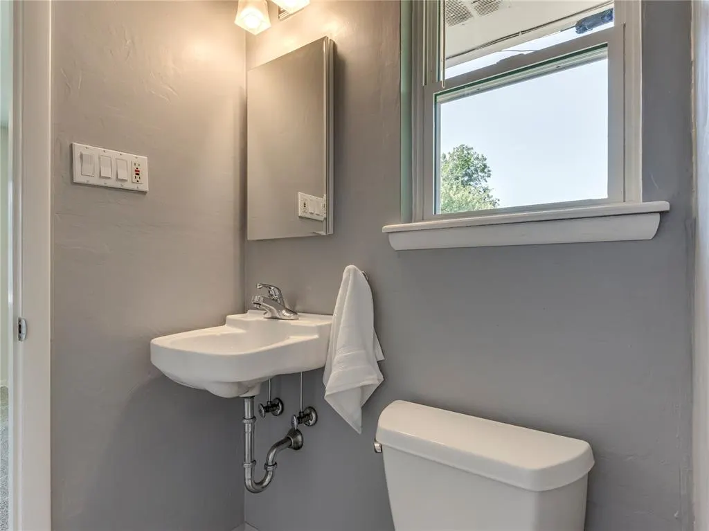 Photo 22 — 1001 W Woodcrest Drive, Midwest City, OK 73110