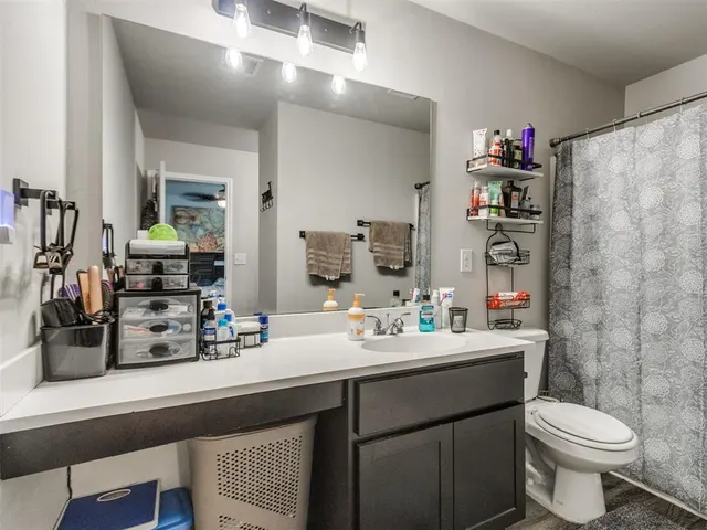 Photo 7 — 9521 NW 121st Street, Yukon, OK 73099