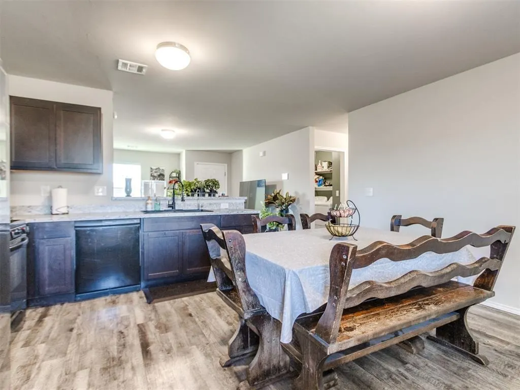 Photo 8 — 9521 NW 121st Street, Yukon, OK 73099