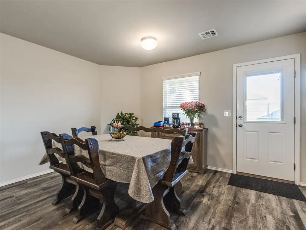 Photo 9 — 9521 NW 121st Street, Yukon, OK 73099