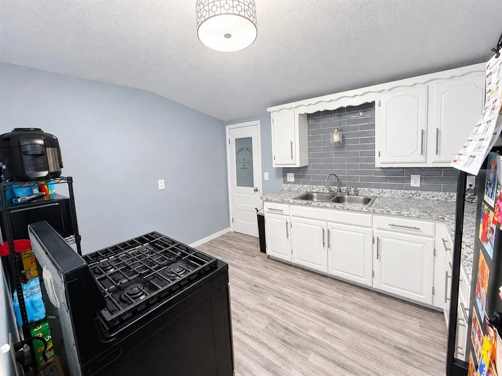 Photo 17 — 224 E 9th Street, Chandler, OK 74834