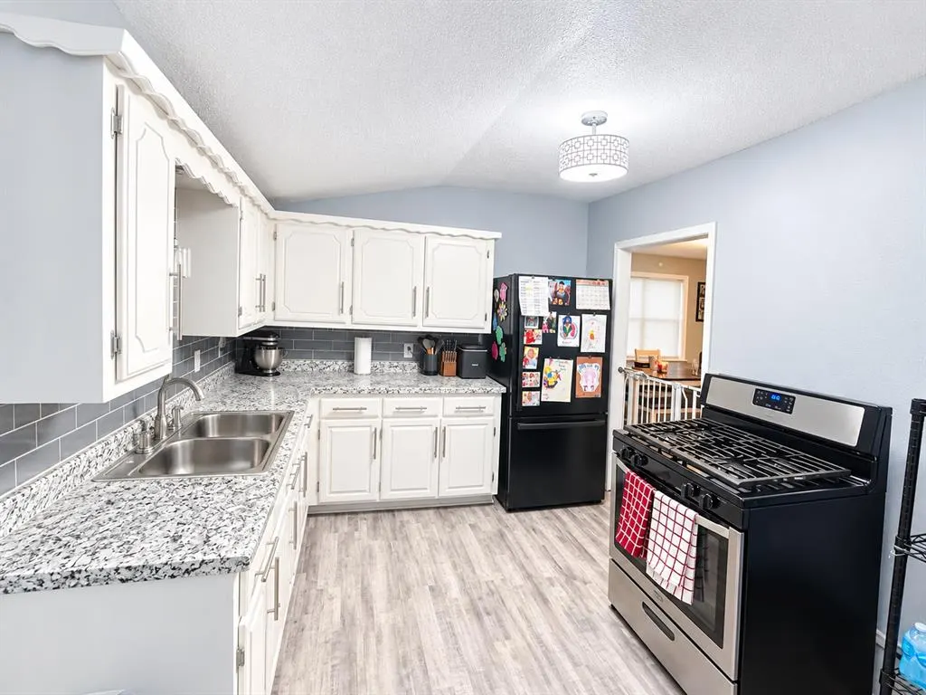 Photo 18 — 224 E 9th Street, Chandler, OK 74834