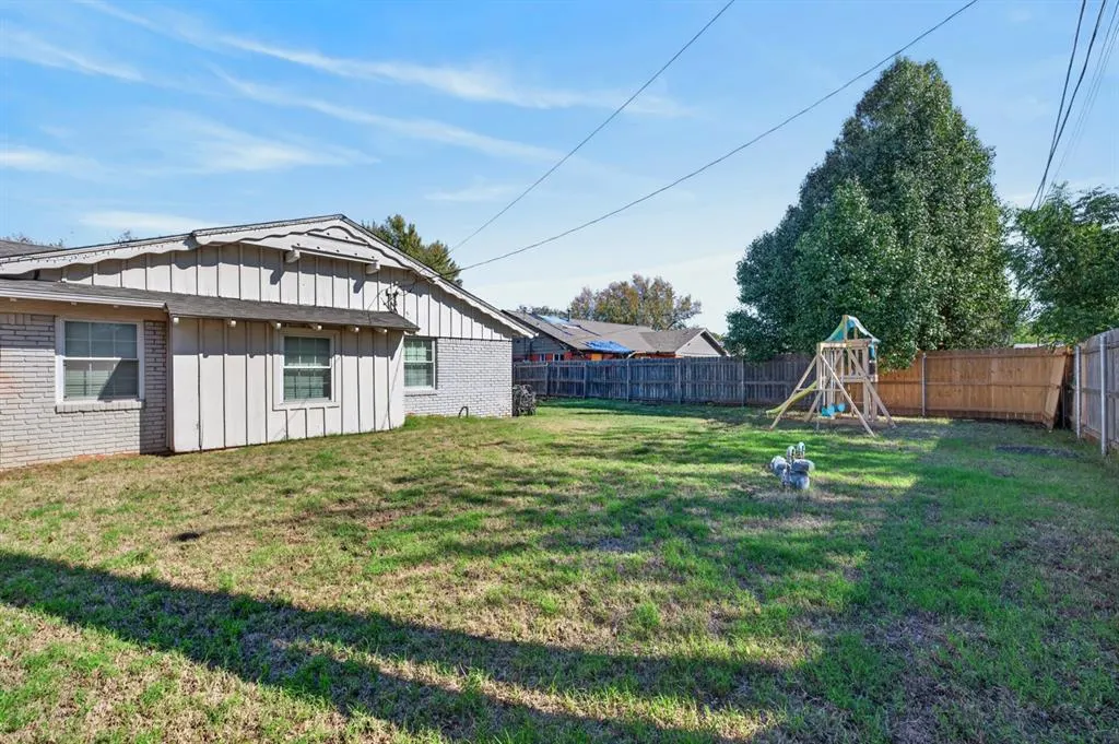 Photo 41 — 2832 Manchester Drive, Oklahoma City, OK 73120