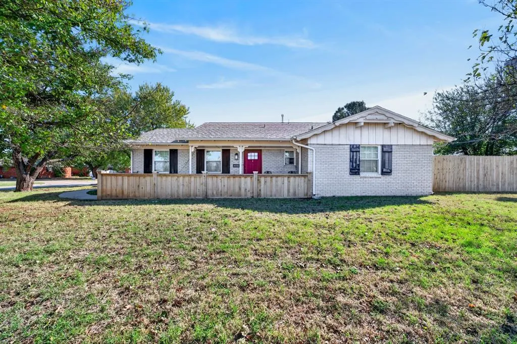 Front exterior — 2832 Manchester Drive, Oklahoma City, OK 73120