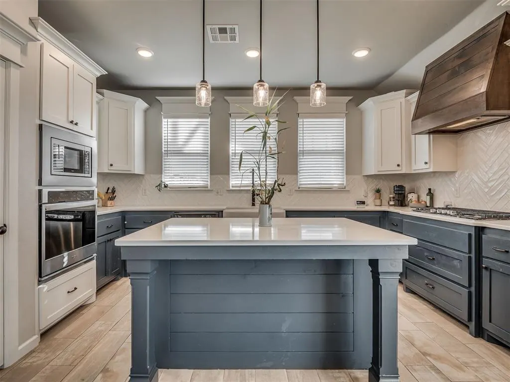 Photo 11 — 2205 Northfork Drive, Moore, OK 73160