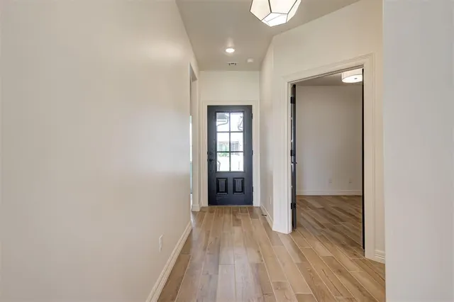Photo 7 — 7713 Wilshire Woods Drive, Yukon, OK 73099