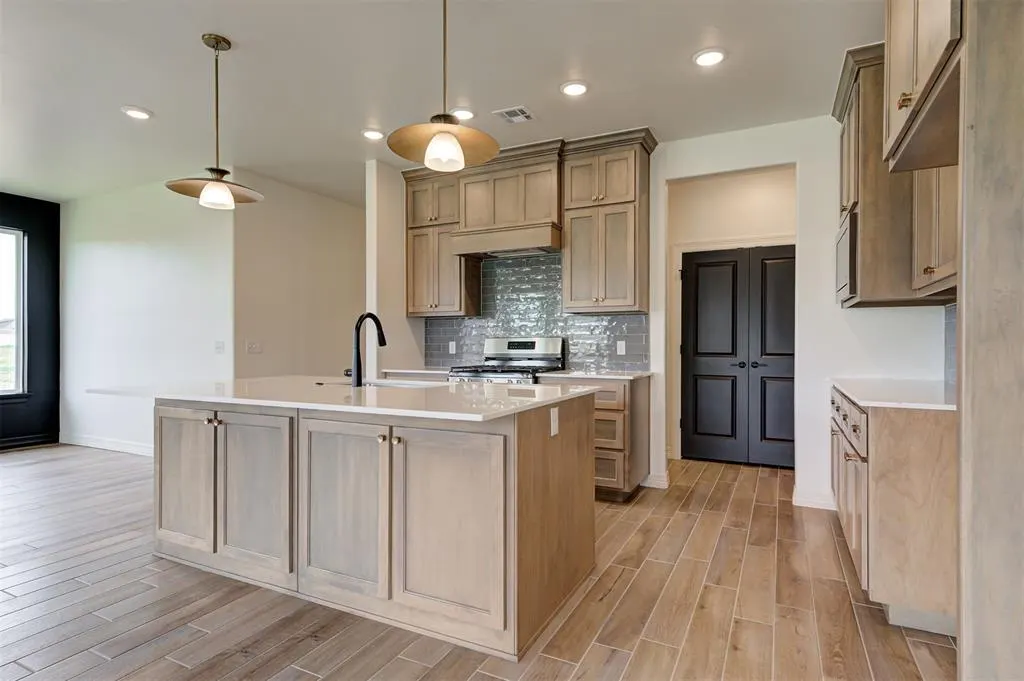 Photo 15 — 7713 Wilshire Woods Drive, Yukon, OK 73099