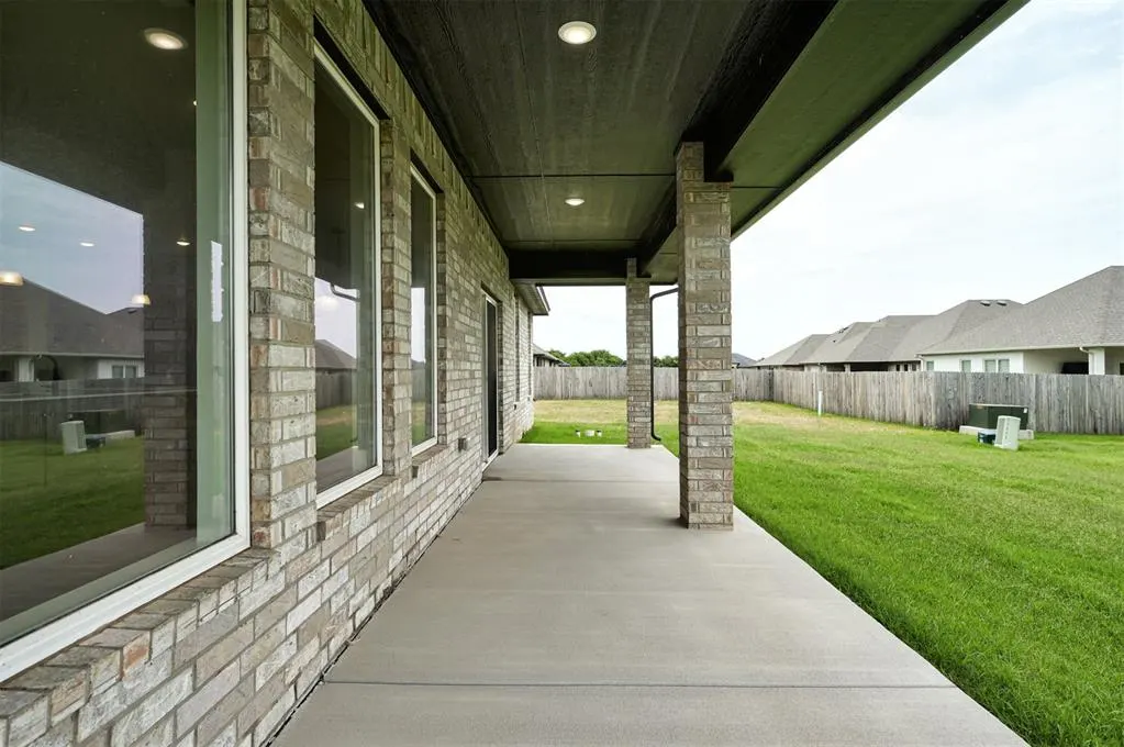 Photo 38 — 7713 Wilshire Woods Drive, Yukon, OK 73099