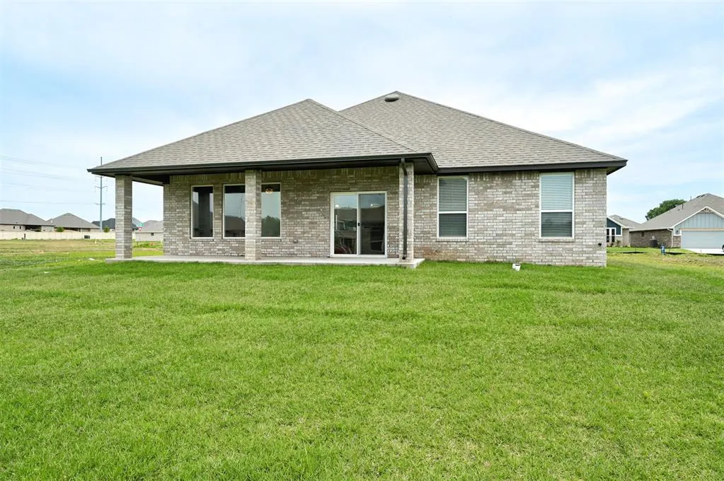 Photo 40 — 7713 Wilshire Woods Drive, Yukon, OK 73099