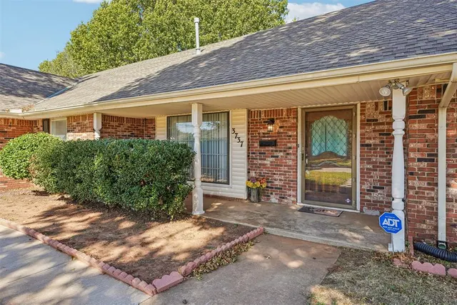 Photo 3 — 3737 Rolling Lane, Midwest City, OK 73110
