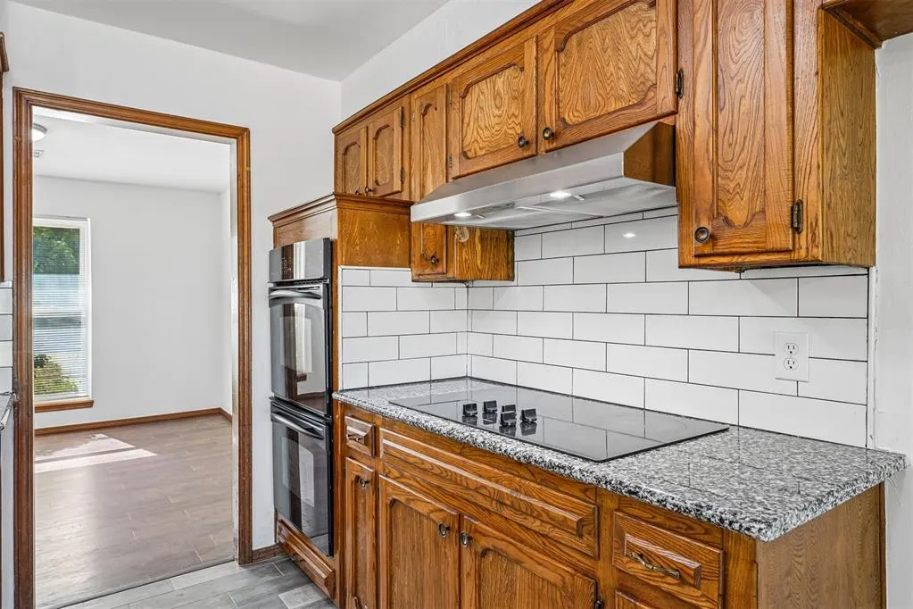 Photo 13 — 3737 Rolling Lane, Midwest City, OK 73110