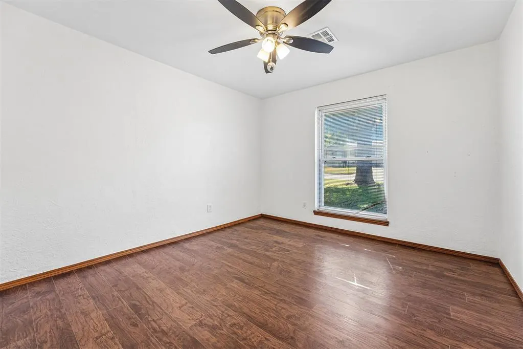 Photo 16 — 3737 Rolling Lane, Midwest City, OK 73110