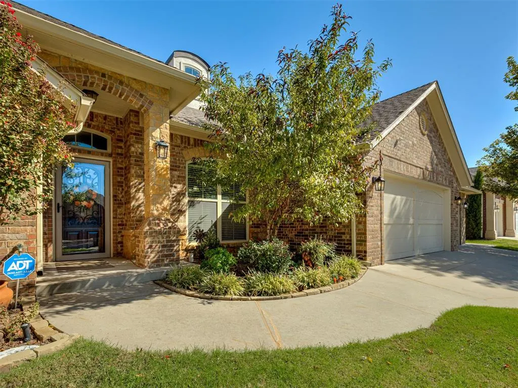 Photo 3 — 7000 Stinchcomb Drive, Oklahoma City, OK 73132