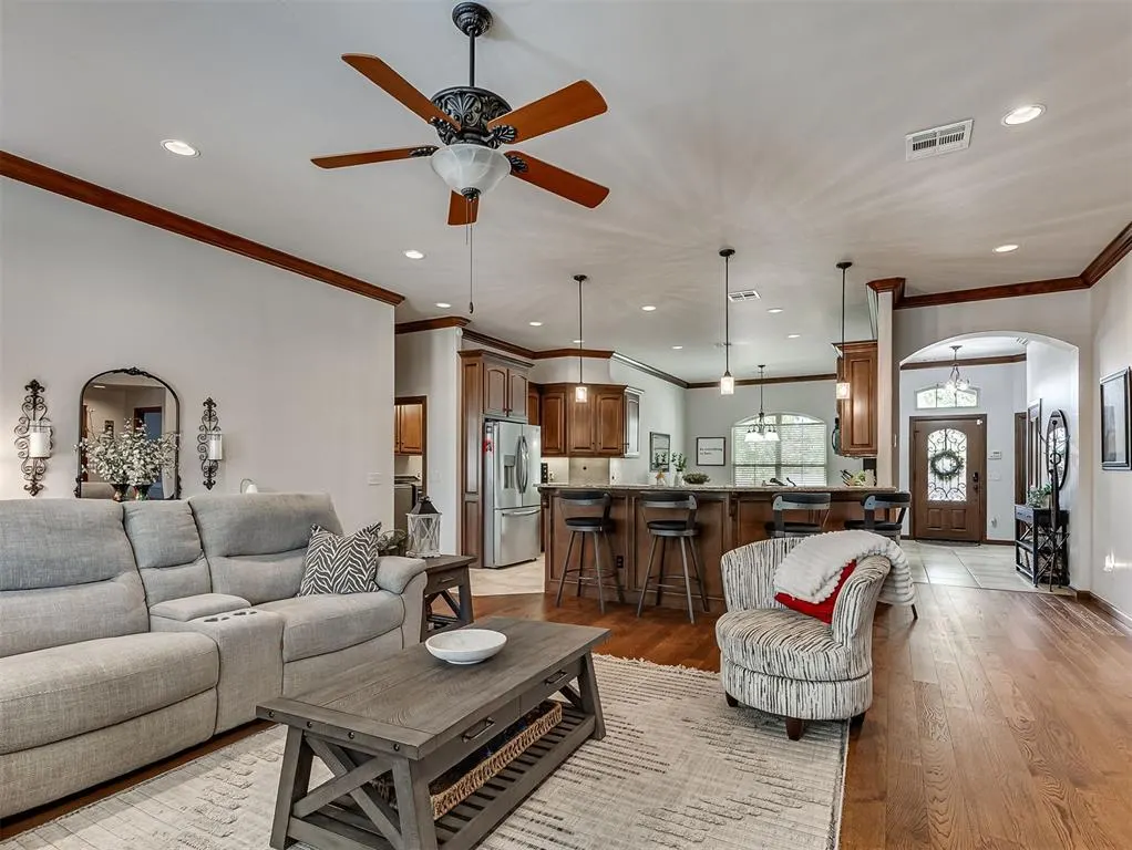 Photo 11 — 7000 Stinchcomb Drive, Oklahoma City, OK 73132