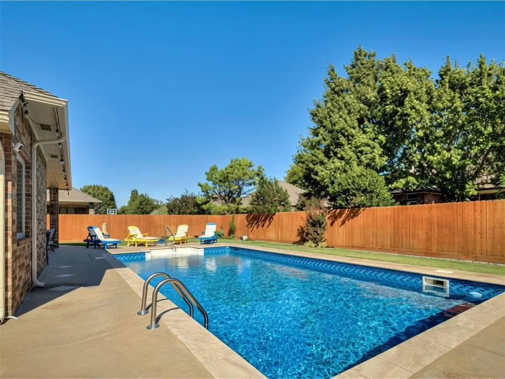 Photo 2 — 7000 Stinchcomb Drive, Oklahoma City, OK 73132