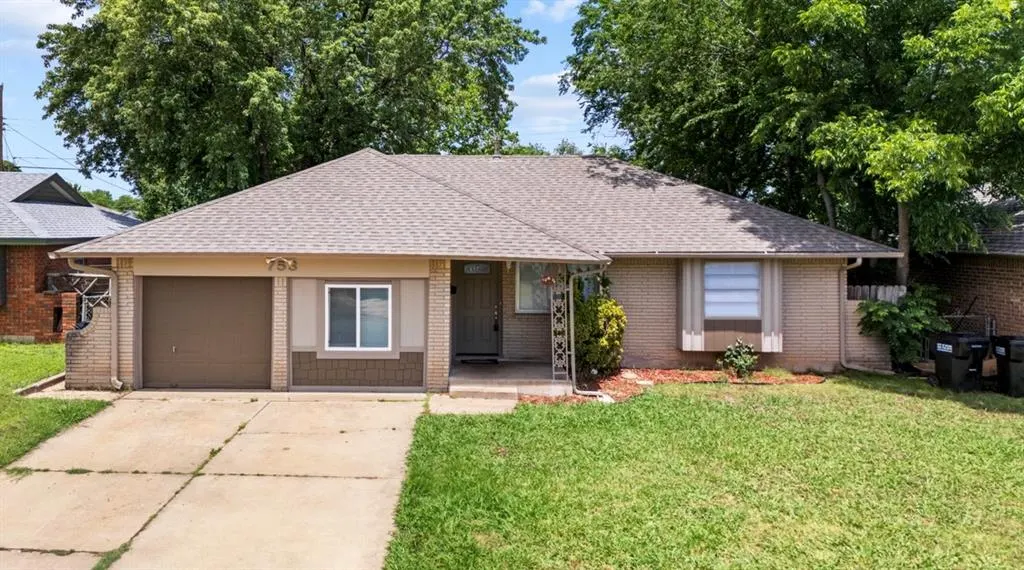 Front exterior — 753 SW 3rd Street, Moore, OK 73160