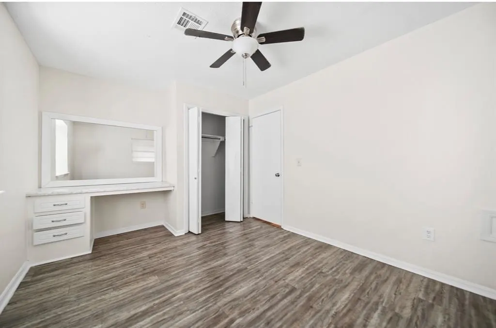Photo 9 — 753 SW 3rd Street, Moore, OK 73160