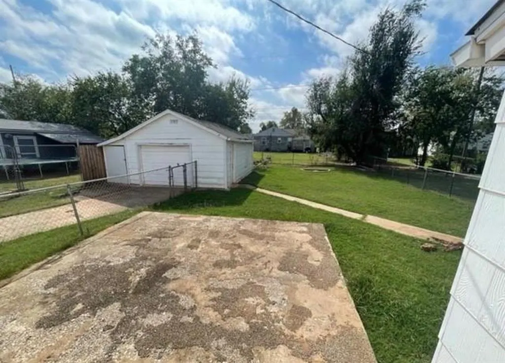 Photo 14 — 4016 SE 24th Street, Del City, OK 73115