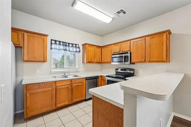 Photo 7 — 6009 SE 70th Street, Oklahoma City, OK 73135