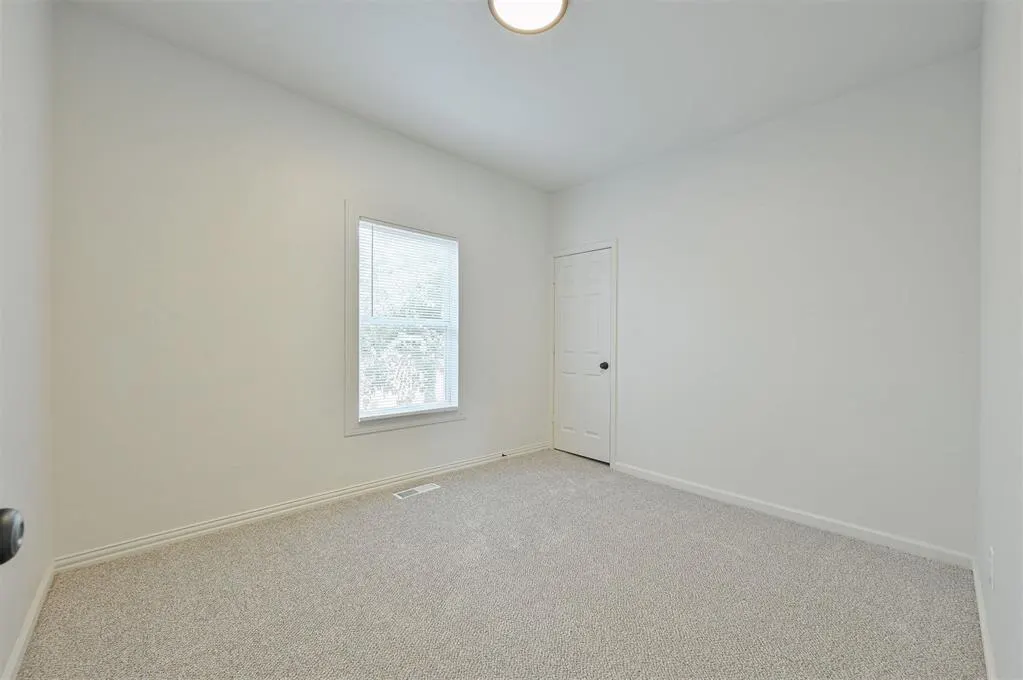 Photo 34 — 1609 NW 11th Street, Oklahoma City, OK 73106