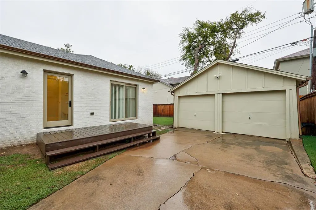 Photo 49 — 2208 N Indiana Avenue, Oklahoma City, OK 73106