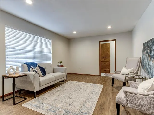 Photo 8 — 712 W Silver Meadow Drive, Midwest City, OK 73110