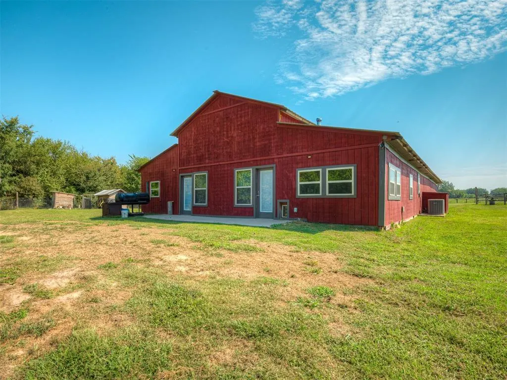 Front exterior — 377056 E 1040 Road, Okemah, OK 74859-6002