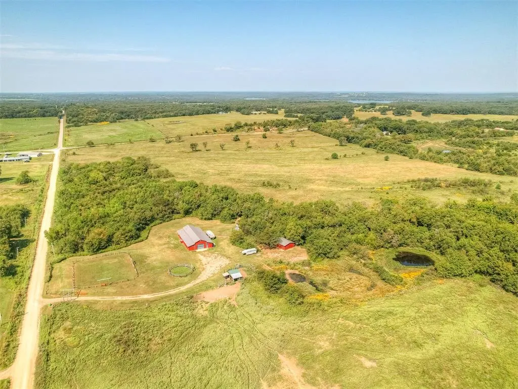 Photo 2 — 377056 E 1040 Road, Okemah, OK 74859-6002