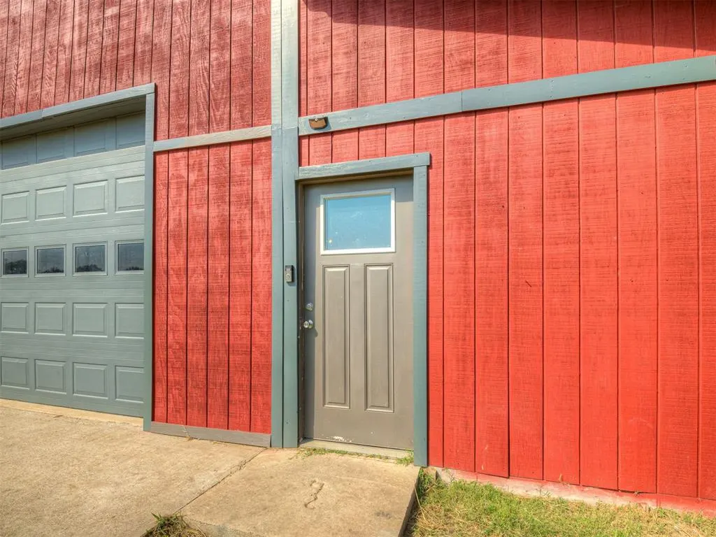 Photo 3 — 377056 E 1040 Road, Okemah, OK 74859-6002