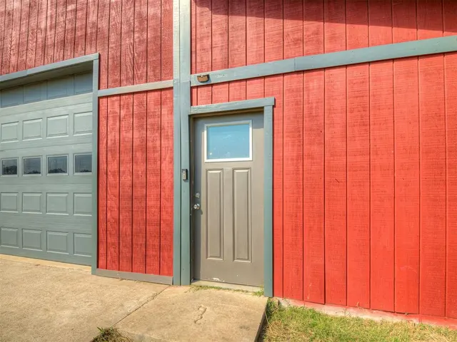 Photo 3 — 377056 E 1040 Road, Okemah, OK 74859-6002