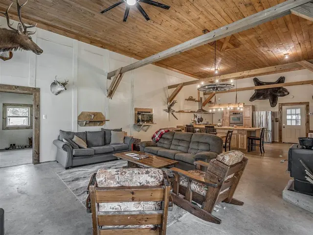 Photo 7 — 377056 E 1040 Road, Okemah, OK 74859-6002
