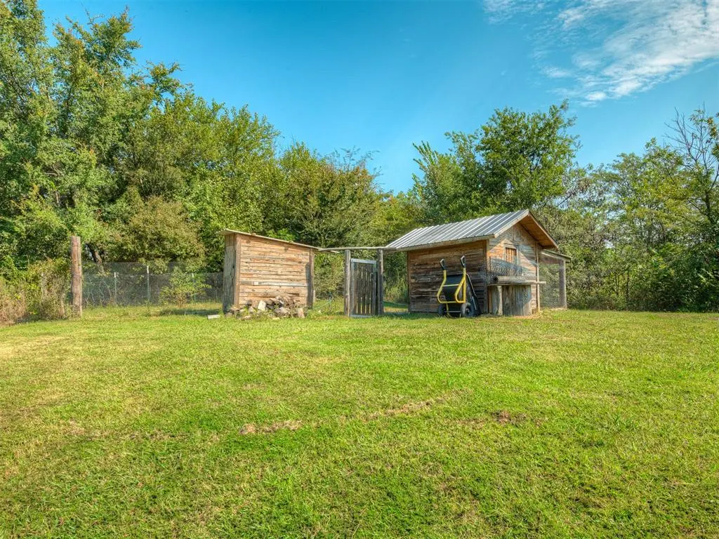 Photo 45 — 377056 E 1040 Road, Okemah, OK 74859-6002