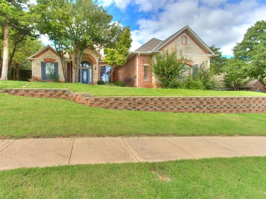 Front exterior — 3717 Derby Run Drive, Edmond, OK 73034